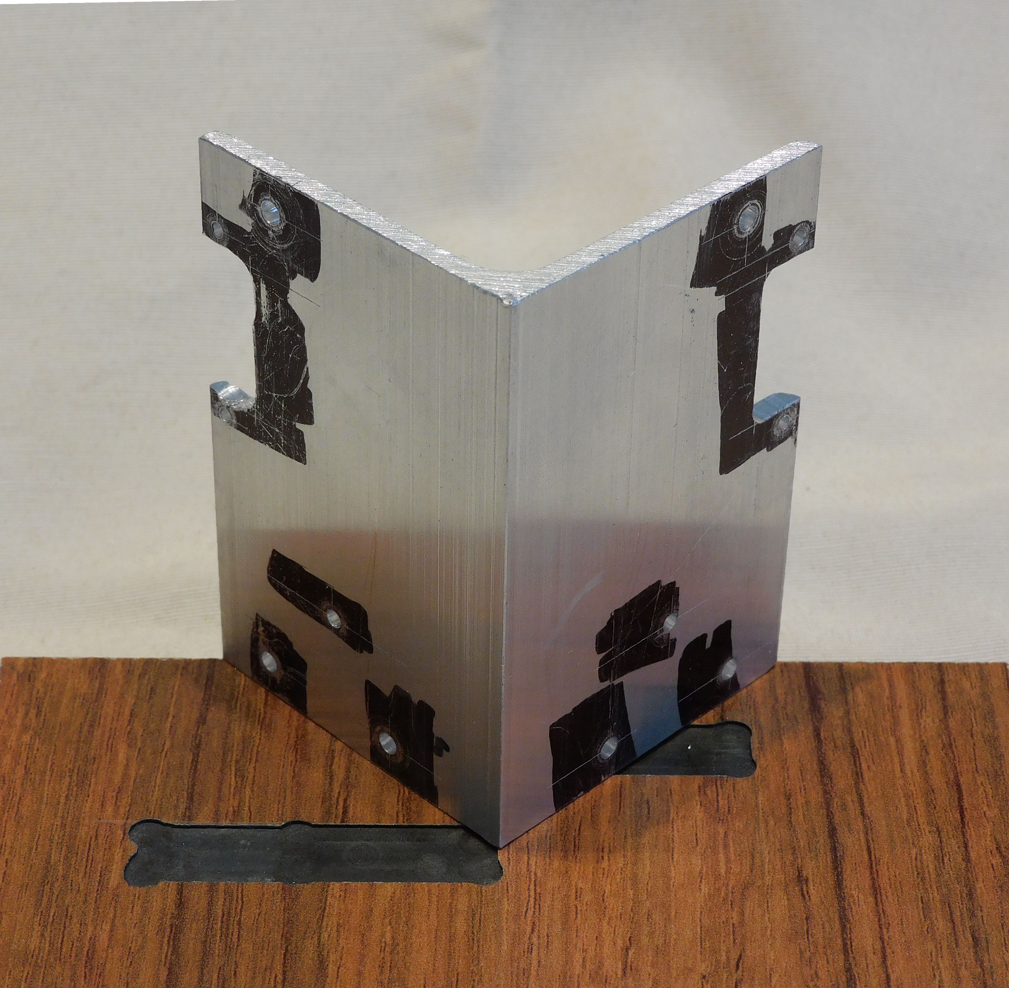 Bracket with location for servos milled out
