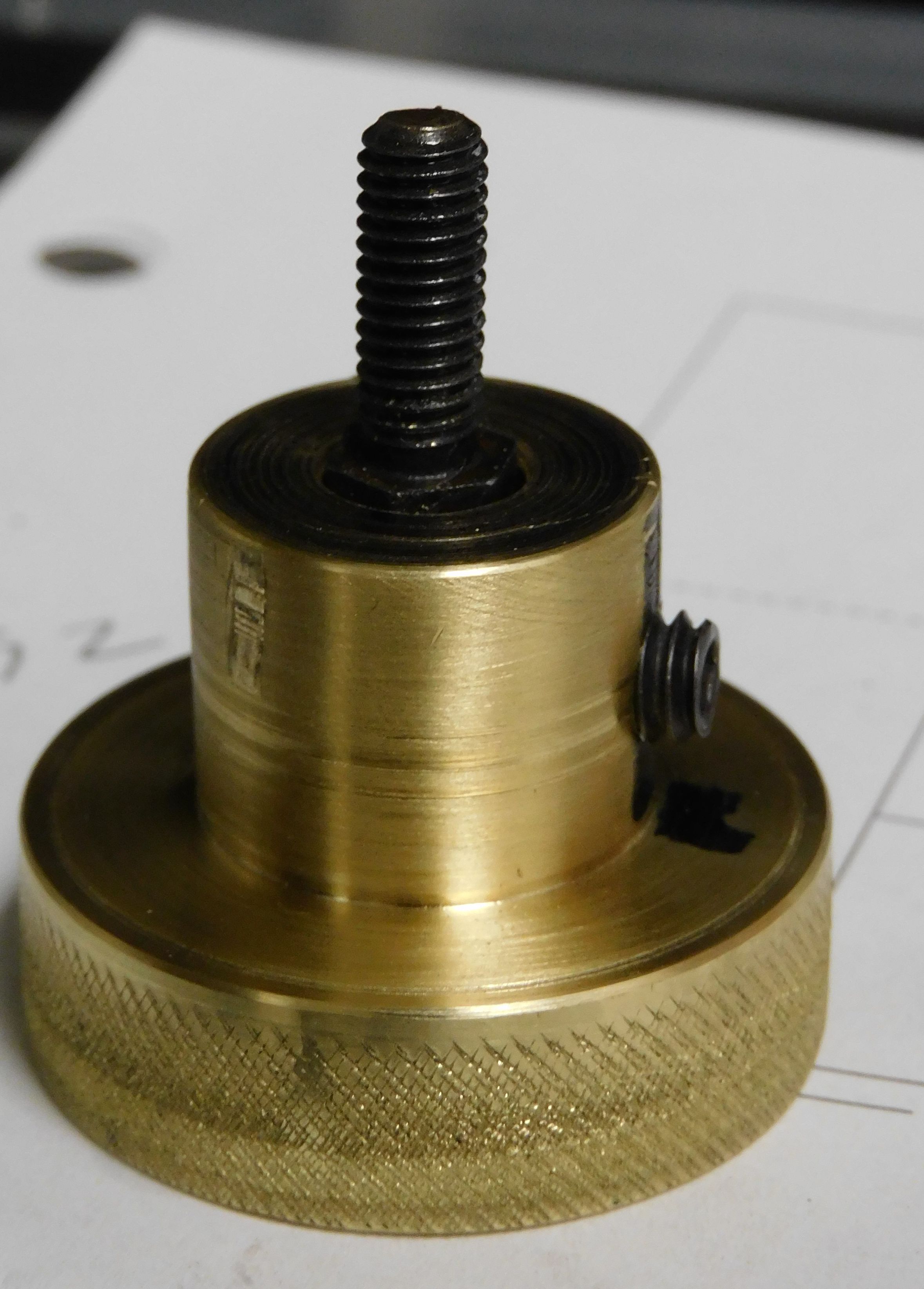 another view of the locking knob